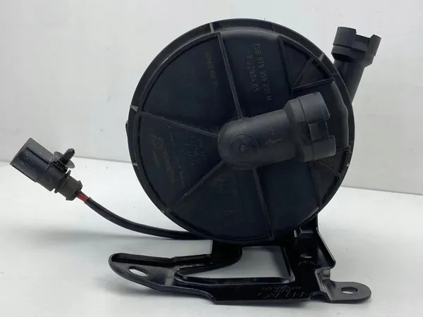 Toissijainen ilmapumppu Audi Q7 4M 2018 079959231M image 3