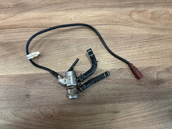ADBLUE INJECTOR AUDI VW PORSCHE 3.0 TDI 4H0131113E image 2