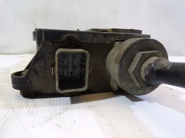 Sähköinen käsijarru OEM 8200396850 Scenic II image 6