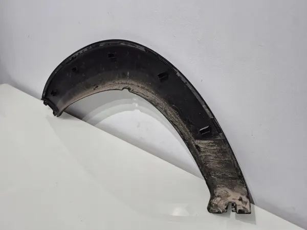 OEM 1320260070 Para-lama Preto Esquerdo Traseiro image 5