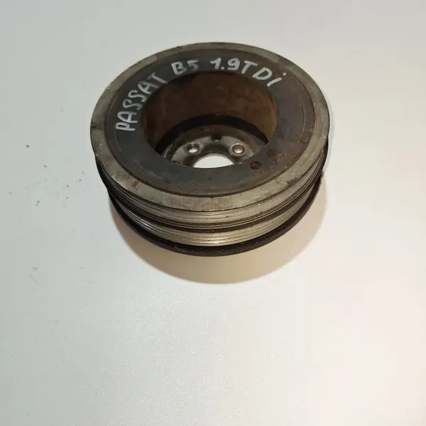 Kampiakselin hihnapyörä OEM KOŁO PASOWE WALU PASSAT B5 1.9 TDI image 3