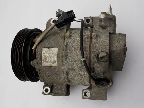 Bomba compresor A/C Nissan OE 92600JG30A - Usado image 2