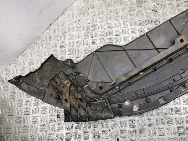 Volvo S60 2012 Tampa do para-choque dianteiro / Absorvedor image 7