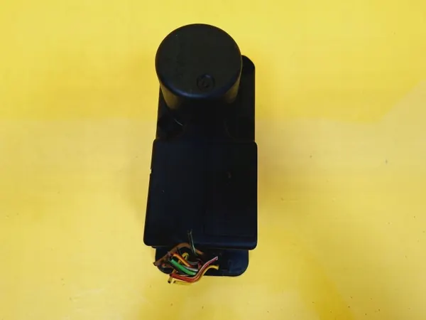Bomba de fecho central OEM 1H0962257C para VW Golf III image 3