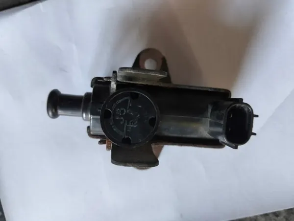 Válvula Turbo Toyota Previa Avensis 25819-27030 image 5