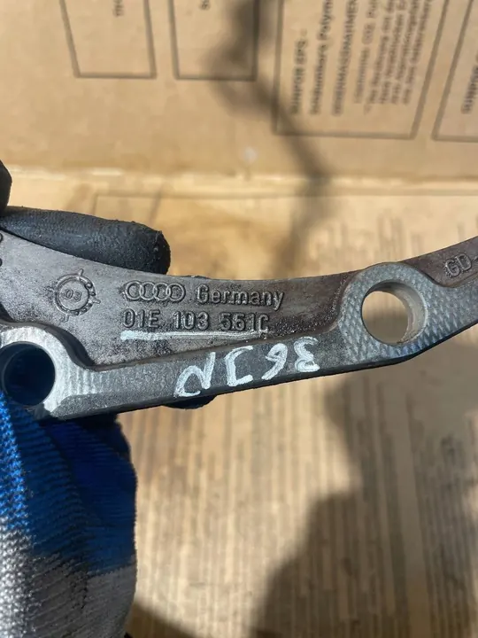 Audi A4 S4 B6 2003 Espace de Boîte de Vitesses OEM 01E103551C image 4