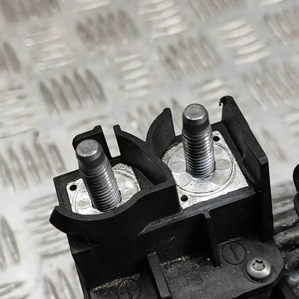 Vaihtovirtageneraattori VOLVO XC90 II 2.0L image 5