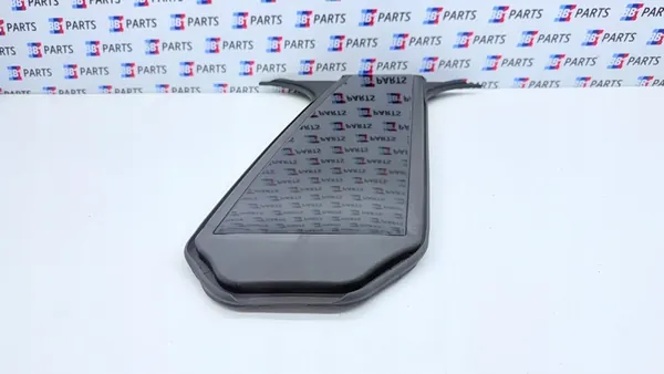 MERCEDES W118 Cache Colonne B Gauche A1186980100 image 4