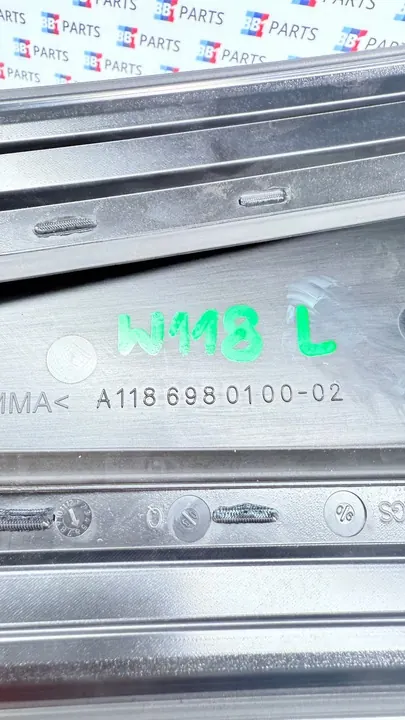 MERCEDES W118 Cache Colonne B Gauche A1186980100 image 6