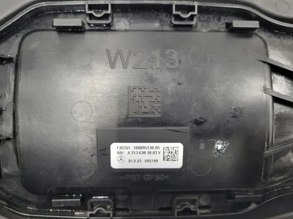 Pescoço de enchimento Mercedes OEM A2136303003 Usado image 3
