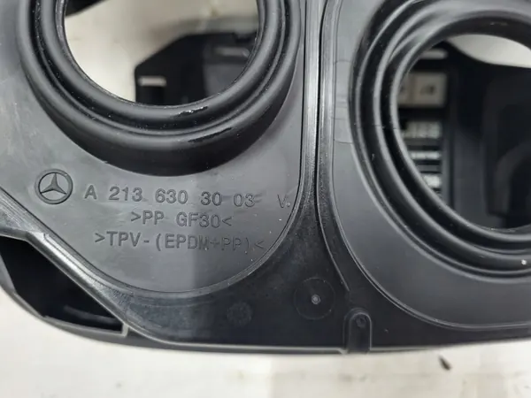 Pescoço de enchimento Mercedes OEM A2136303003 Usado image 5