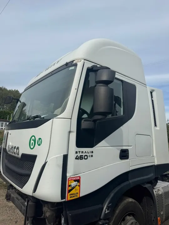 Cabina Larga Completa Automática Iveco Stralis Hi-Way image 3