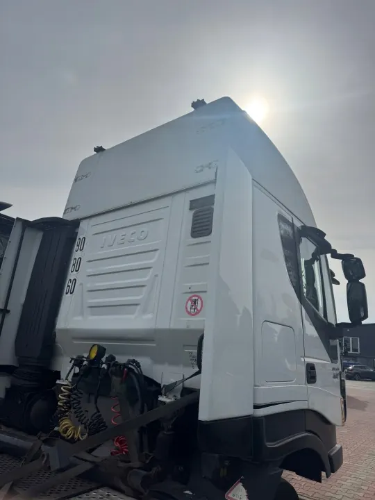 Cabina Larga Completa Automática Iveco Stralis Hi-Way image 5