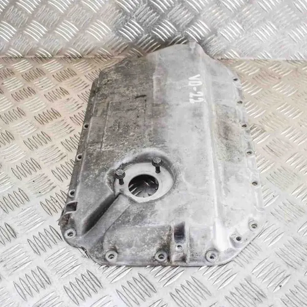 Audi A6 S6 C5 2005 Oljetank image 2