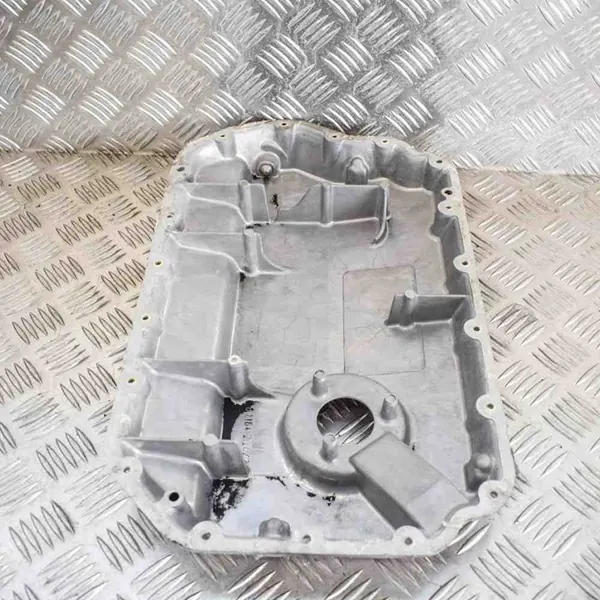 Audi A6 S6 C5 2005 Oljetank image 4