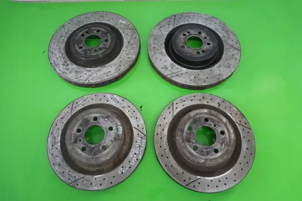 Remschijven Mercedes ML GL GLE W166 AMG A1664230512 image 3