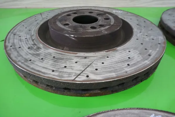 Remschijven Mercedes ML GL GLE W166 AMG A1664230512 image 7