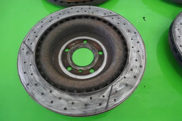 Remschijven Mercedes ML GL GLE W166 AMG A1664230512 image 9