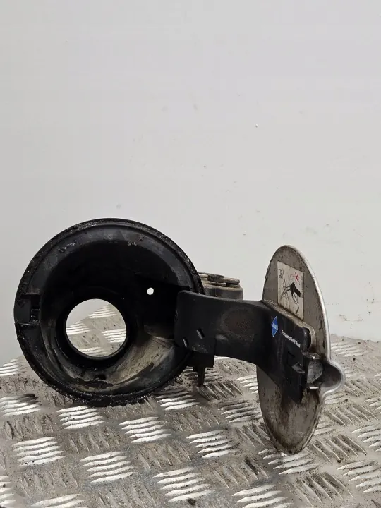 Bränslelucka Ford Focus ST 2008 OEM 8M51F27936 image 2