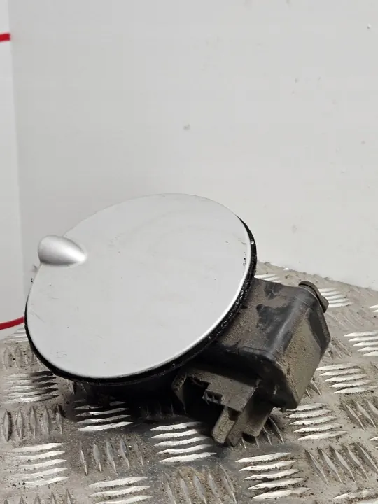 Bränslelucka Ford Focus ST 2008 OEM 8M51F27936 image 4