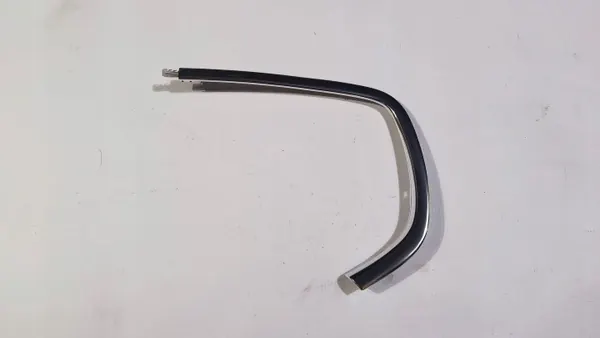 OEM 670006178 Linke verchromte Heckfensterleiste Maserati image 2