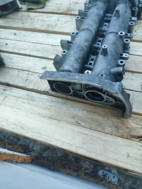 OEM 55581593 Tampa de válvulas com árvore de cames Opel image 5