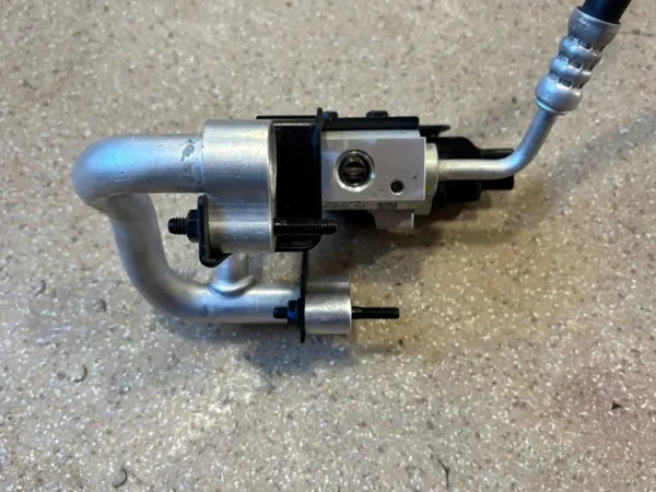 Hyundai Ioniq 5 AC-expansieklep OEM 976R3GO500 image 7