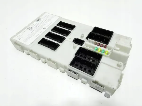 Módulo FEM usado OEM 6843898 para BMW image 2