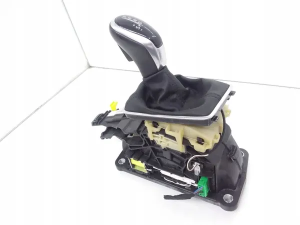 Begagnad Volvo Växelspak OEM 31367590 för V40 image 2