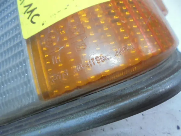 Indicateur Gauche MAZDA 323 II BD image 5