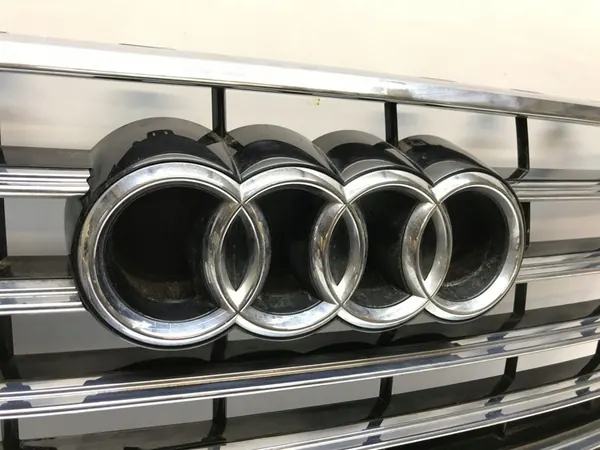 Audi A8 D4 Lift Grille 4H0853651AA image 5