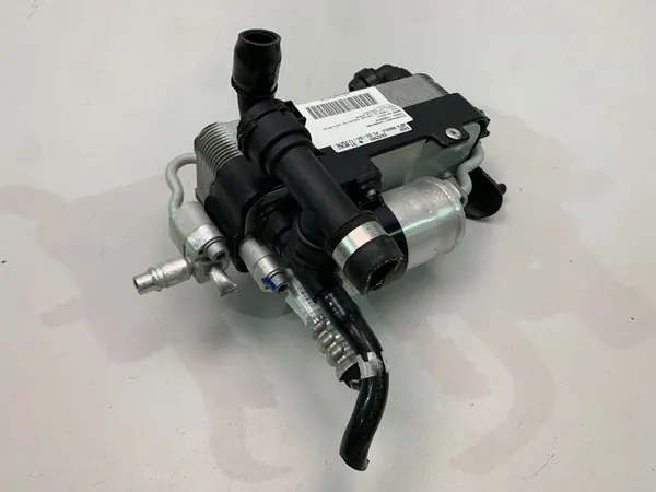 BMW OE 6842989 A/C-kondensaattori image 2