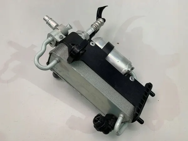 BMW OE 6842989 A/C-kondensaattori image 4