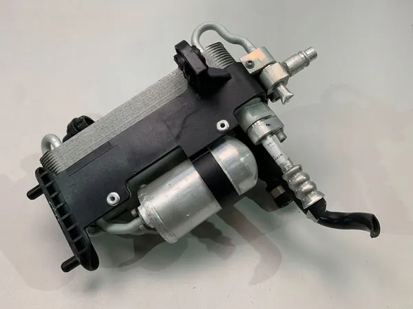 BMW OE 6842989 A/C-kondensaattori image 5