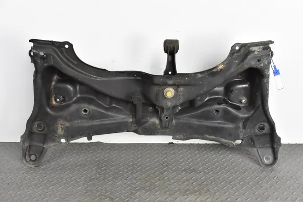 Châssis moteur 512010-D096 Toyota Yaris III P13 2019 image 6