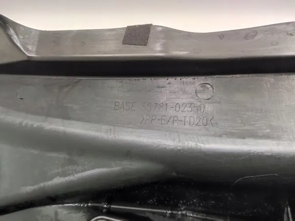 Oberes Kunststoff-Spritzwandblech OEM 55781-02350 image 6
