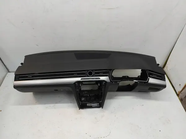 VWARTEONDESKAUK Salpicadero VW Arteon 3G8 2018 UK image 2