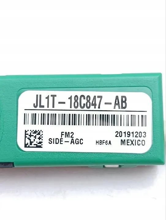 Amplificateur antenne Ford OEM JL1T-18C847-AB Occasion image 8