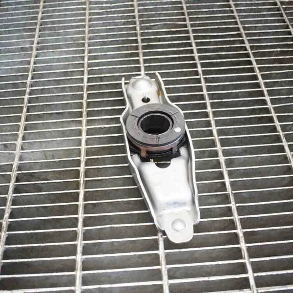 Fourche d'embrayage Skoda Karoq 2019 02J141703C image 5