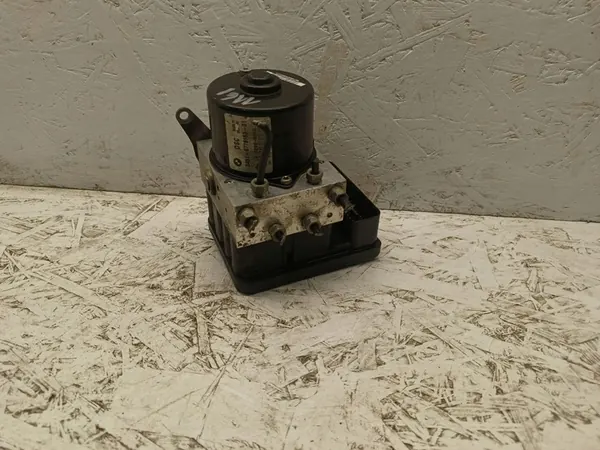 BMW I E87 ABS-pomp 6778164 image 4