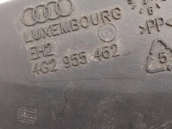 Réservoir lave-glace Audi A6 S6 C7 OEM 4G8955451L image 6
