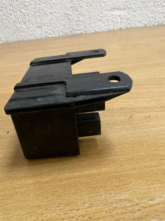 Relais Mercedes-Benz OEM D7147 pour Classe C W202 image 5