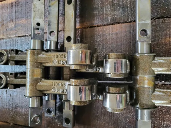 Scania R 730 V8 Työntötankorullat OEM 1786646 image 4