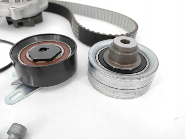 Kit Pompe à Eau & Courroie Bosch OEM 1 987 946 449 image 4