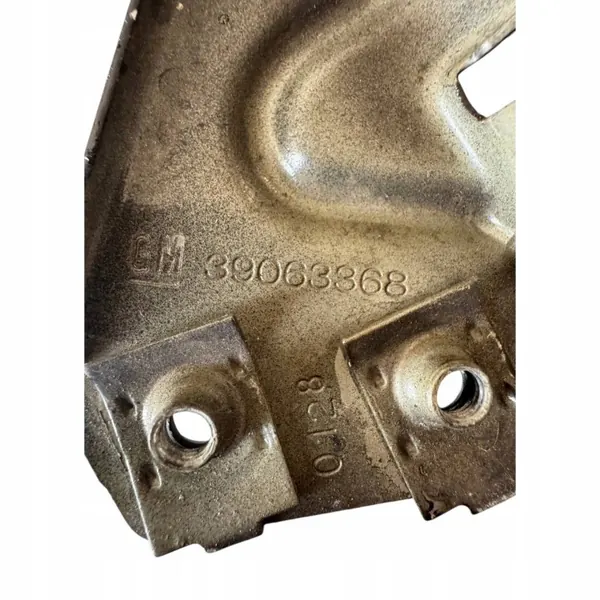 Framre höger stänkskärmsfäste OEM 39063368 - Opel Insignia B image 3