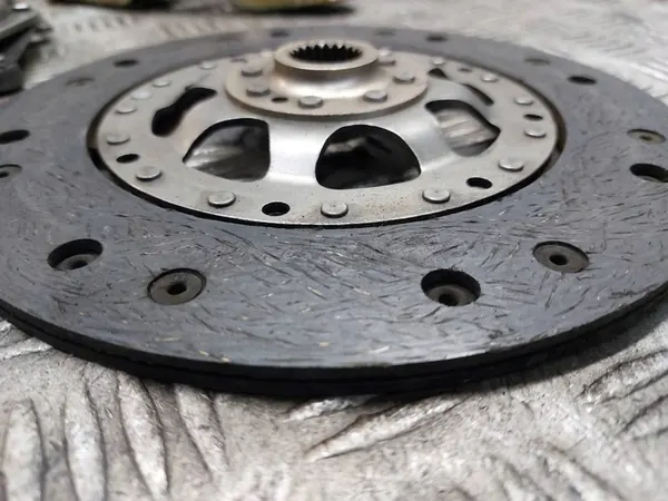 Conjunto de Embreagem Audi A4 2.0 Gasolina 2004 Sedan 058105266H image 5