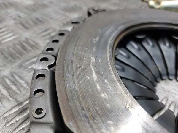 Conjunto de Embreagem Audi A4 2.0 Gasolina 2004 Sedan 058105266H image 8