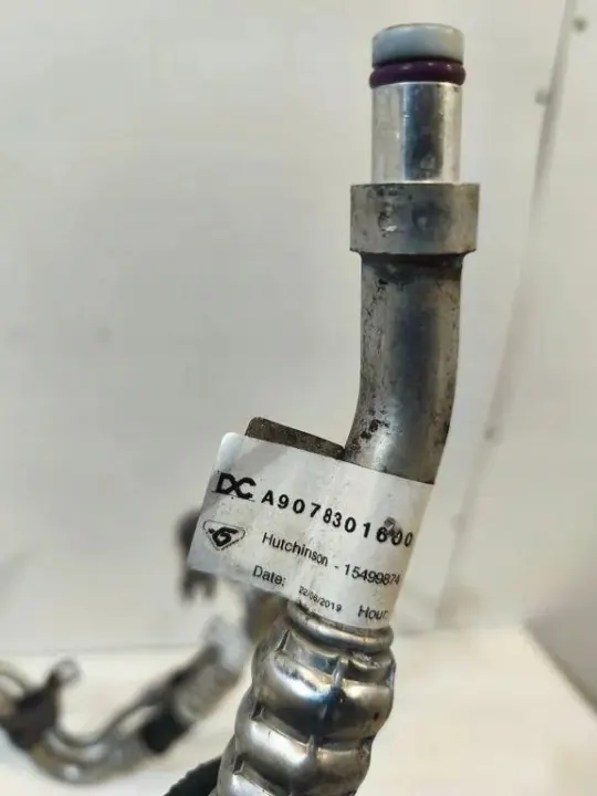 Pieza refrigeración Mercedes-Benz A9108305801 - Usada image 5