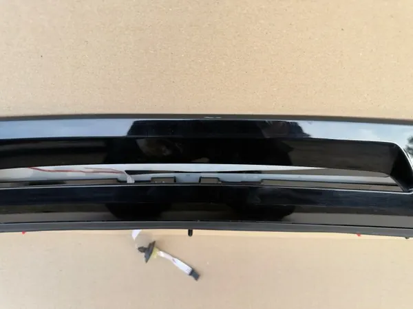 OEM 760827933D AS Takaspoileri VW Touareg III:lle image 8