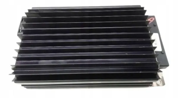 Mercedes S-Klasse W220 Bose Verstärker OEM A2208273042 image 2
